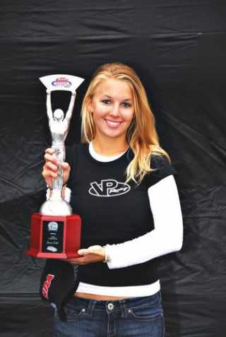 2b93da0c51e622e806acb9a1683cb7e4