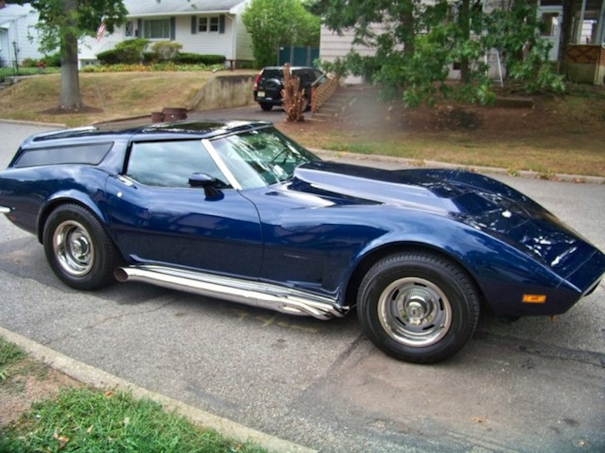 1973corvettesportswagon_01_700