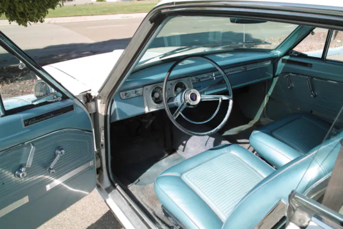 Barracuda stock interior