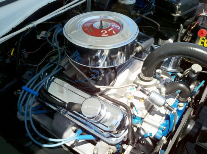 barracuda V8 engine