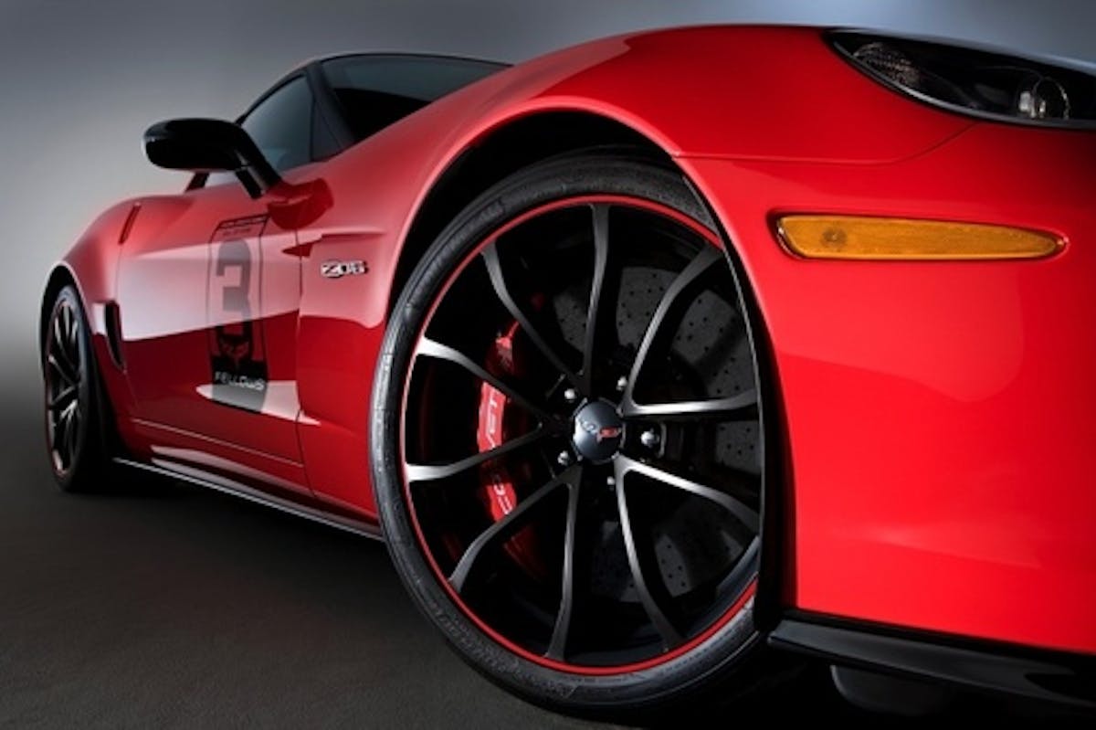 11Corvette-Z06-RFellow22.jp