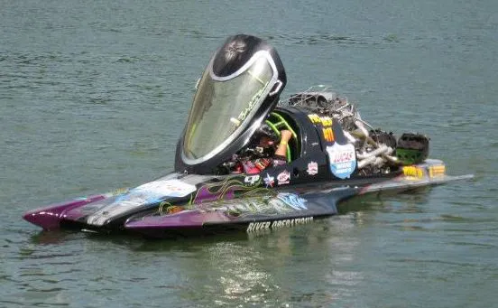 424995_10151303881322542_362833793_n