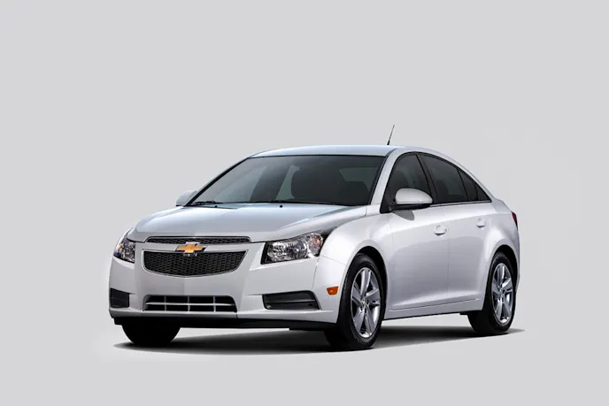 2014-Chevrolet-Cruze-TD-001-medium