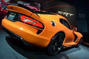 2014-srt-viper-ta-5