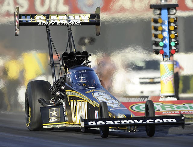 2013_Tony_Schumacher_Action