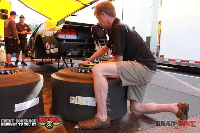 I caught up with Danny Lowery this morning to check out their 2013 plans. They have made a lot of changes in the off season but still running the same combo. George Voit was just finishing up installing a new set of tires on their new Delta 1 Weld Racing wheels.