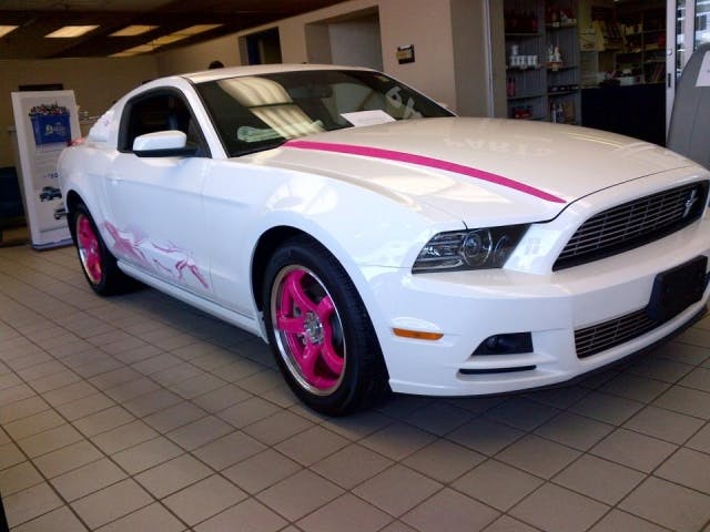 pink-stang