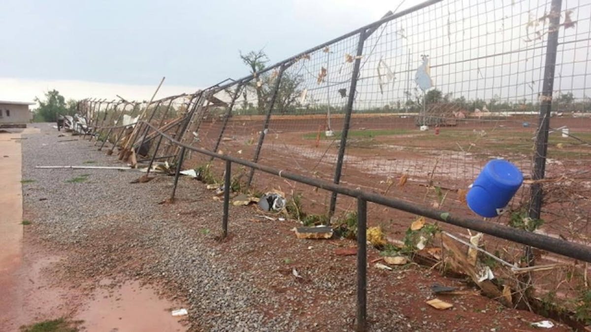 922783_455712491187945_1468263242_n