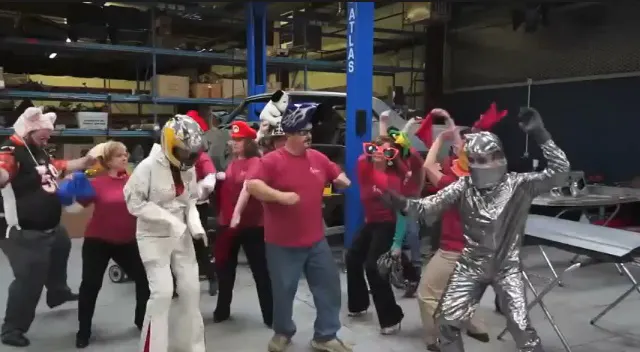 the_build_harlem_shake_2