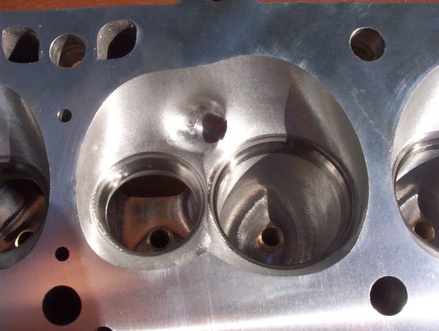 The Indy 360-1 cylinder heads received competition CNC porting and hand blending to finish off the process.