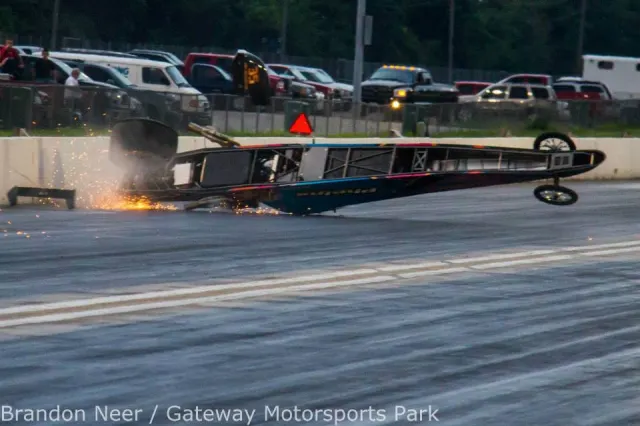 227425_482368888508933_113483201_n