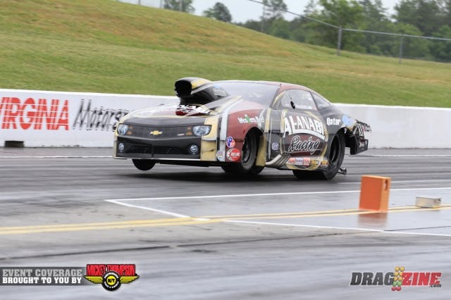 Mike Castellena made some test hits on Thursday, his first good hit was a nice 3.775, he came back later in the session and ripped off a 3.759 @ 198.47, his best run with the car in the US.