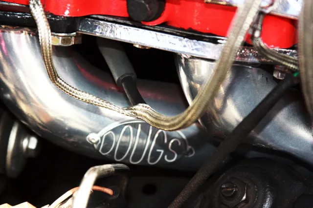 Thick 3/8-inch thick flanges help to keep the gaskets sealed up nice and tight, and provide a solid base at the cylinder head.