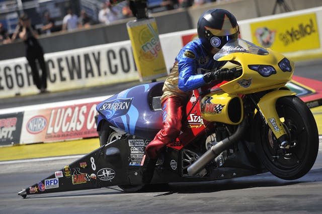 146-MichaelRayActionCHI-Sunday