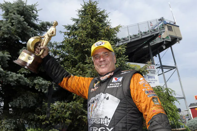 154-JohnnyGrayNorwalkReactionSunday