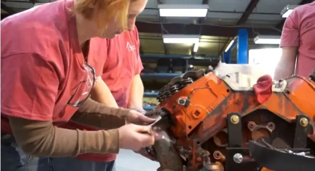 malibu_monday_engine_teardown_part1