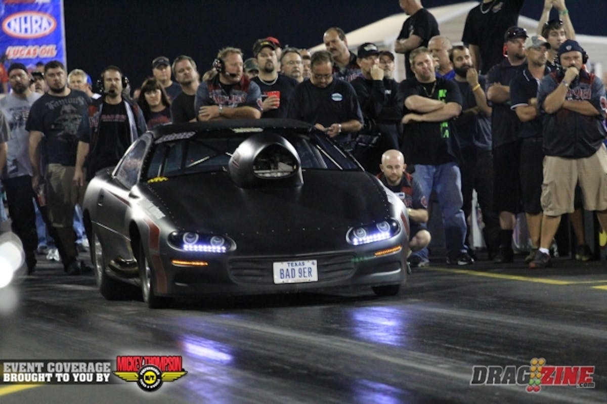 Kyle Huttell was on a nice pass but hiked the wheels towards half track and shut it down, coasting through to a 4.91.