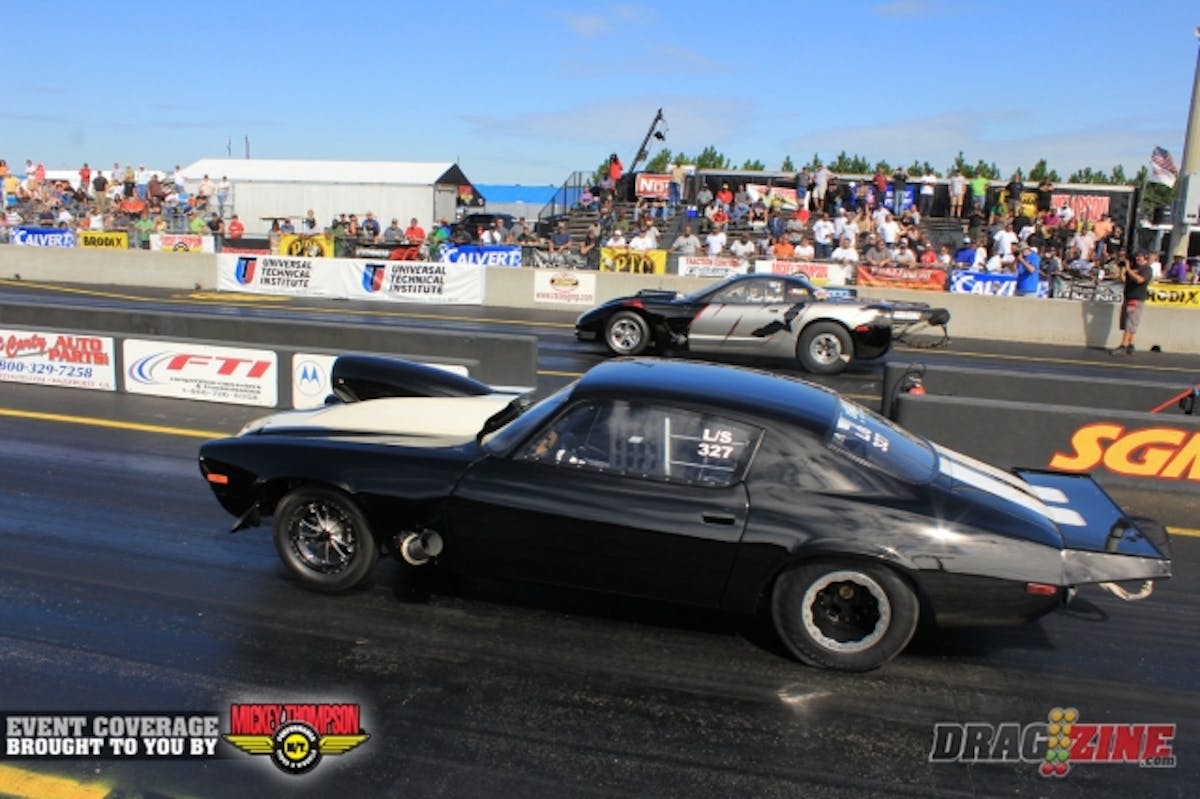 Paul Major (far lane) sits third in PTC Radial vs the World with a 4.25 at 186 MPH. There are no less that seven cars qualified in the 4.20's with Keith Berry rounding out that group with a 4.285 at 184.