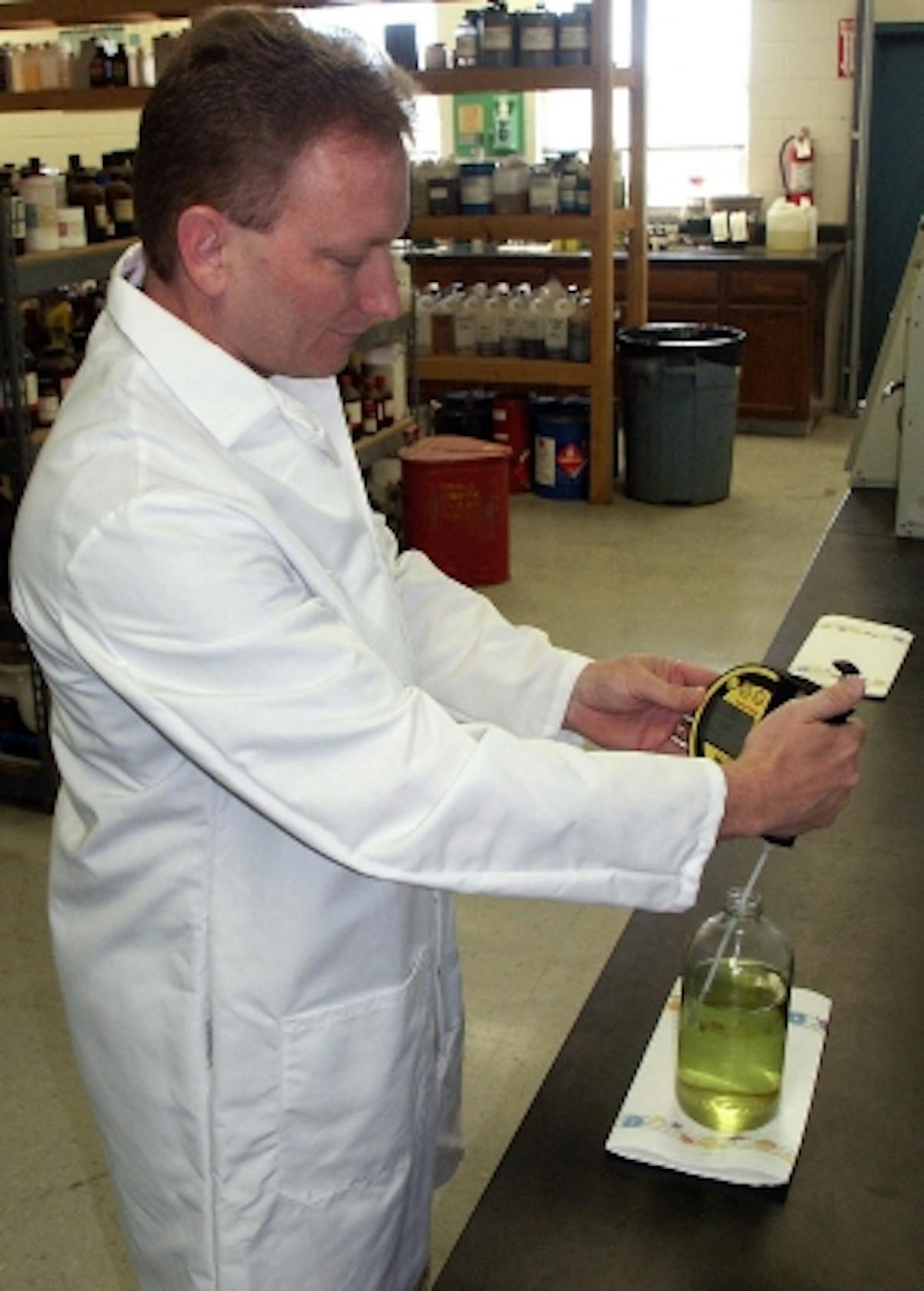 Measuring the specific gravity of the fuel is a critical step in its formulation. Specific gravity is a measure of the weight of the fuel, measured against water. The ideal air/fuel ratio is 14:1 (although most people tune to between 12 and 13:1). This means you need 14 pounds (or 12, or 13 depending upon combination) of air for every pound of fuel that enters the combustion process - by knowing the specific gravity of your fuel, you can correctly tune for the specific fuel you are using.