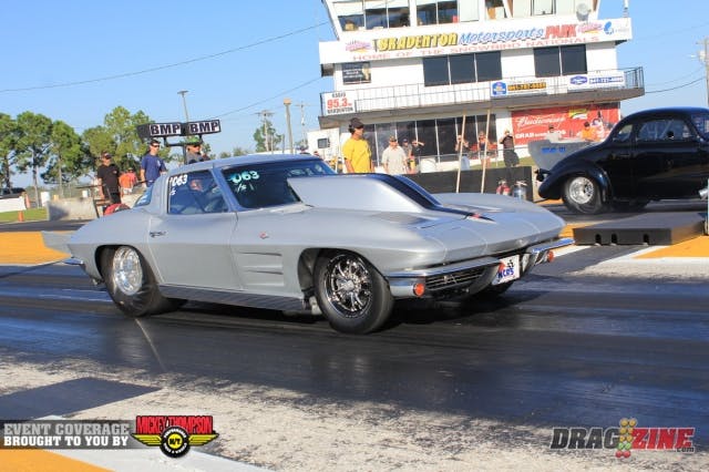 Bob Meiring dusted off their 63 Vette and came out to race OL 632. He is qualified eleventh with this stunner Corvette.