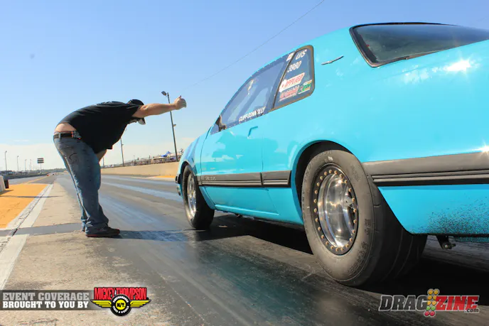 Brian Keep is helping out and tuning on Cliff Connolly’s Thunderbird this weekend and it’s coming around nicely. Here Keep puts him in the beams for his winning match with Matt Schiano.