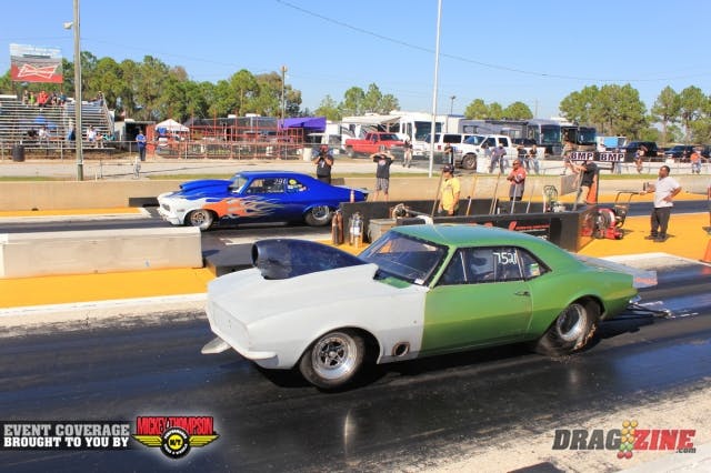 Rodney Campbell (near lane) made the call this morning and will advance to round two after a win over Ray DeGiovine.