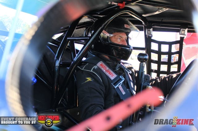 Robert Sellers piloted his Plymouth Fury to a round win over Kenny Burgess running a 4.22 at 181.