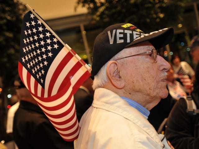 Ford Motor Company Fund Sponsors Honor Flight