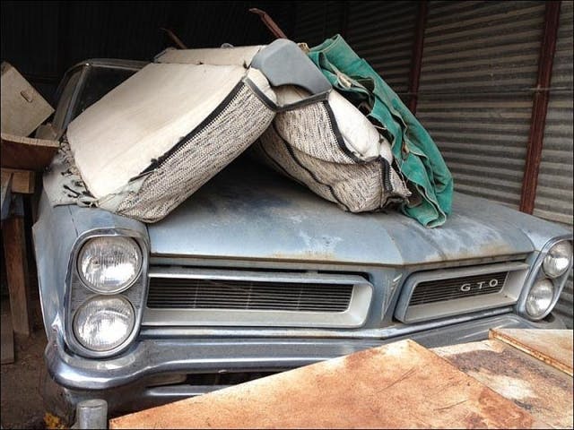 1965 Pontiac GTO Barn find front