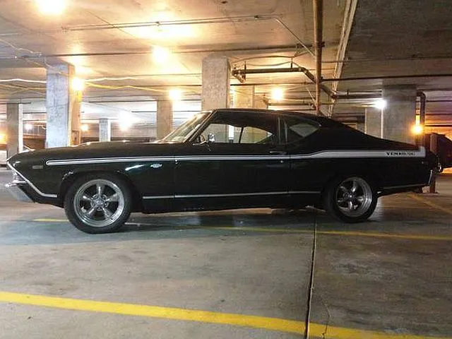 1969 Chevelle Yenko side