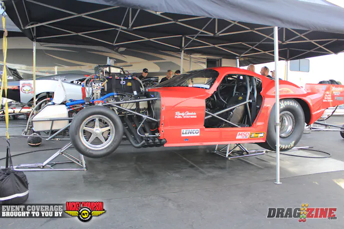 Adam Flamholc took delivery of this Pro Extreme style Dodge Viper last night from Dan Nicholson. They are scheduled to test over the next couple of days here with the Jerry Hass built car. Dan had set the qualrter mile record earlier this year in the 4.60 range that was only just broken in Vegas a few weeks ago by John Stanley with the Stanley and Wiess racing Camaro.