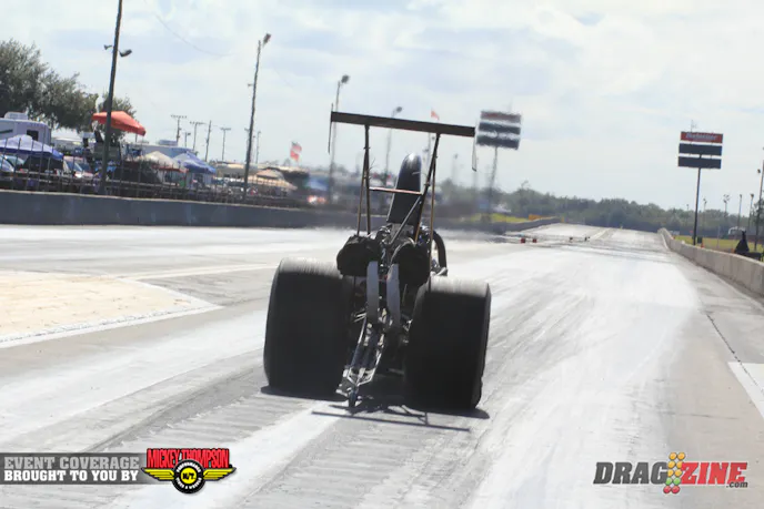 There several bye runs in round one of Open Outlaw with racers just taking the tree and saving parts. Here Ken Gonyo drives through tire shake to earnt he win over Bob Bridges with a 4.43 at 162.