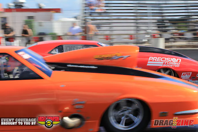 Brad Personett put up a 3.94 at 197 in his round one match with John Camp in a classic turbo vs. nitrous battle.