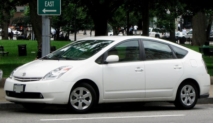04-09_Toyota_Prius