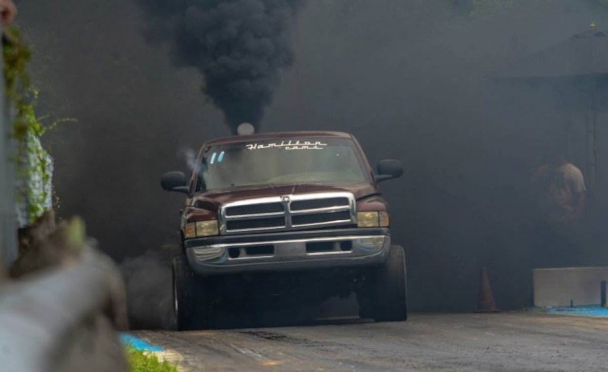 969580_406544519450488_128708998_n