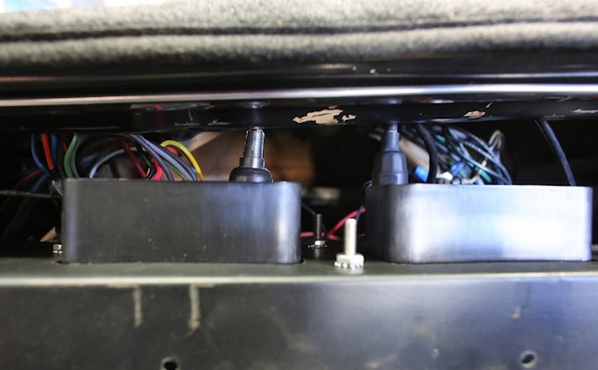 Here you can see our wiring schematic in the back of the dash....