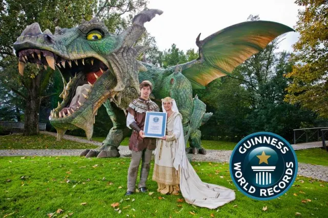 Zollner-Elektronik-Largest-Walking-Robot-_5038