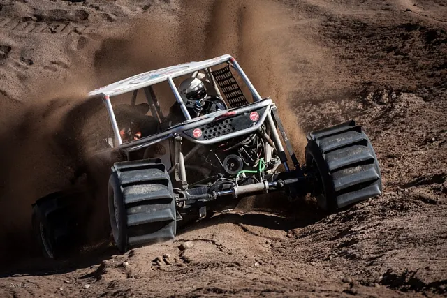 formula_offroad_thunderbolt_2