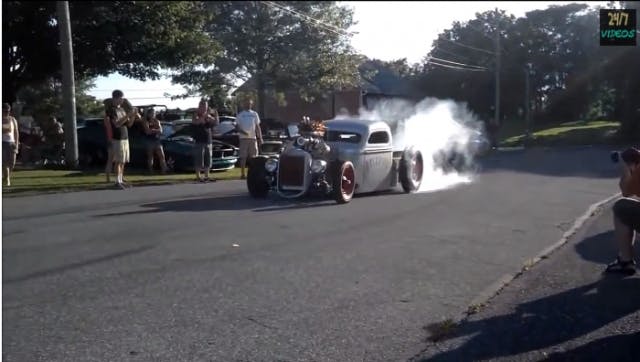 hot_rod_burnouts_2