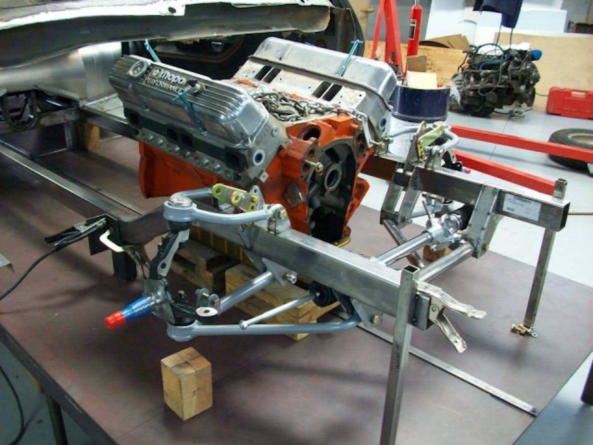 Some Eliminator series chassis are available with box-tube main frames. While these are commonly thought to be stronger and easier to construct, Chassisworks contends