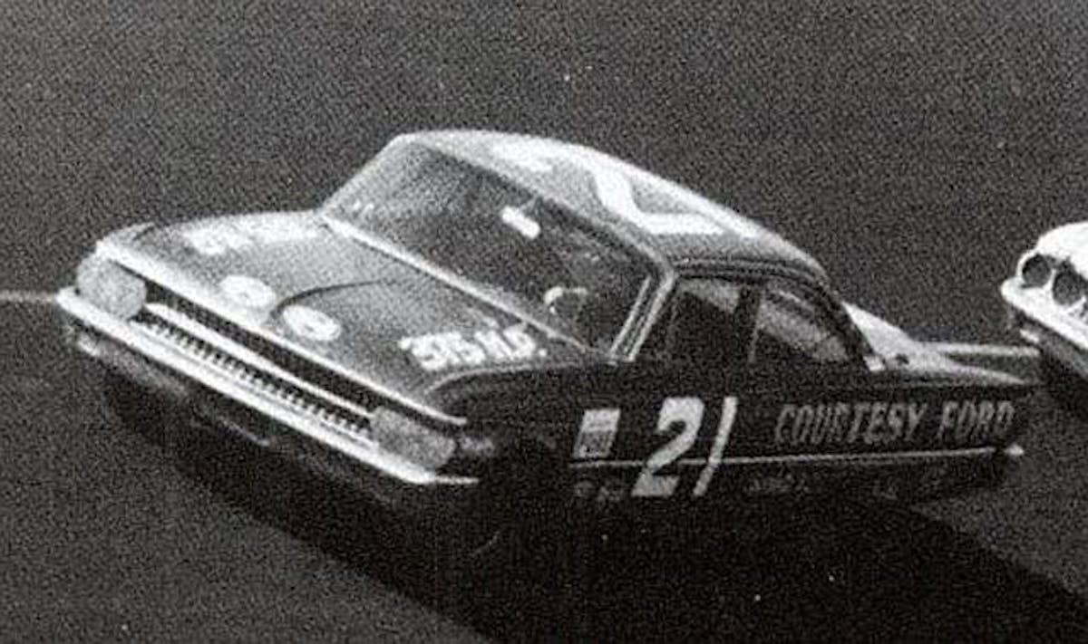 Curtis Turner driving Glenn Wood's 61 Starliner. Circa 1961.