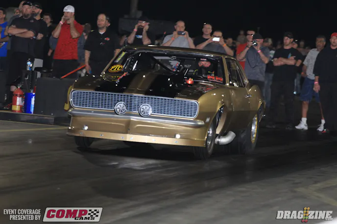 Dwayne Mills was half the first pair out in PTC Radial vs. the World taking number one spot at the time with a 4.218 at 193.40. The MPH would hold through this round  with Mills earning top MPH in class so far.