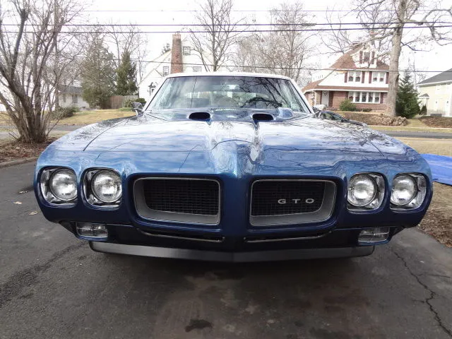 1970_pontiac_GTO_front