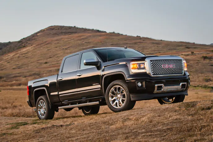 2014-GMC-Sierra-Denali-front-threequarter-santabarbara-041-medium