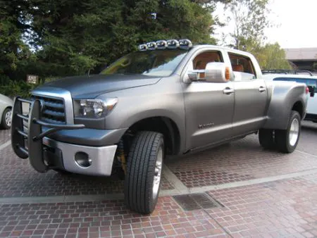 2008 SEMA Toyota Tundra Dually Front