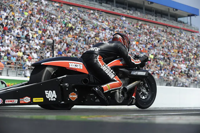 063-AndrewHinesAction-Sun-CN1