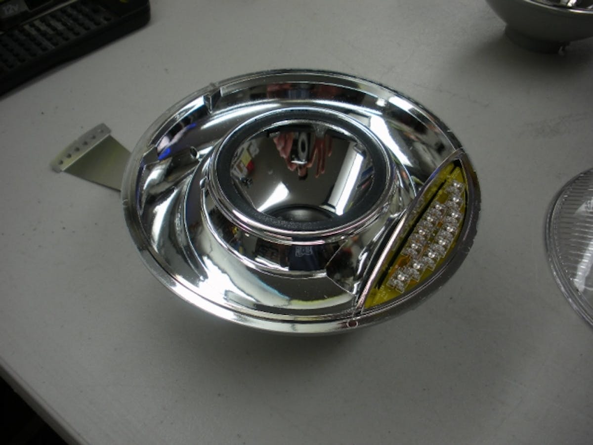 Projector headlights with integrated LED turn signals help smooth the look of the Volvo's front.