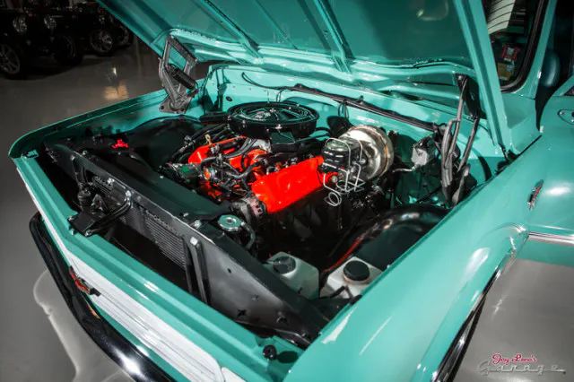 Want your modern LS engine to have the appearance of a classic big block? Well, Holley has a product for that!