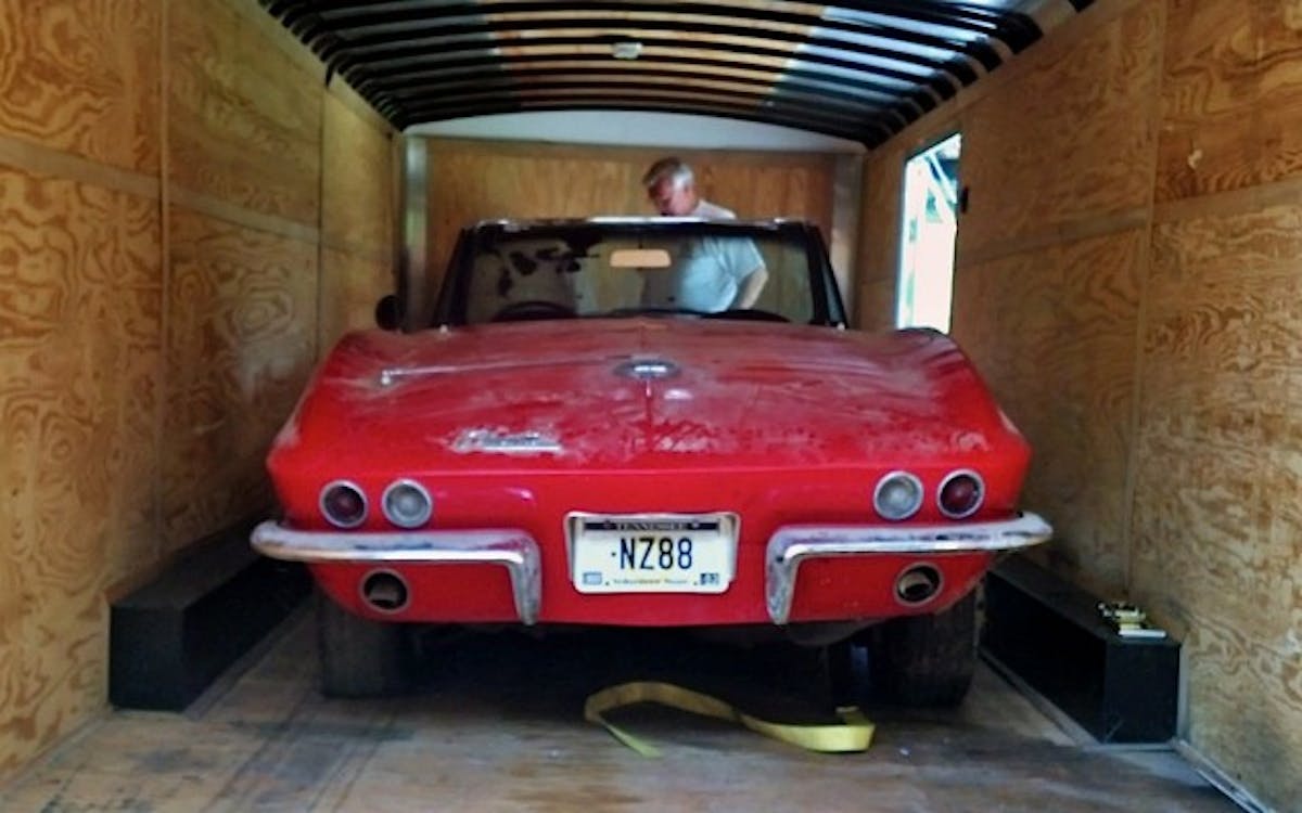 Corvette-in-the-trailer 5