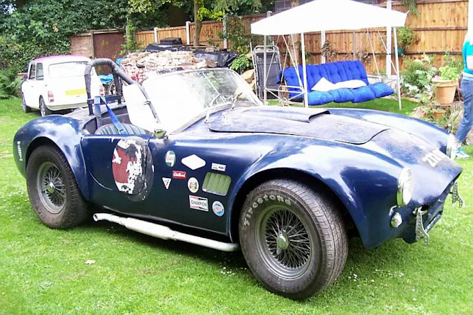 AC Cobra racing